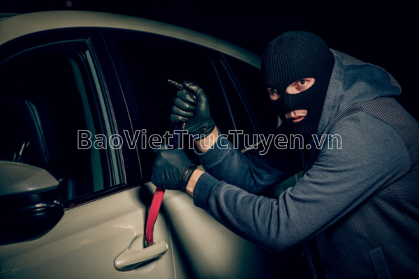 bảo hiểm tự nguyện xe ô tô